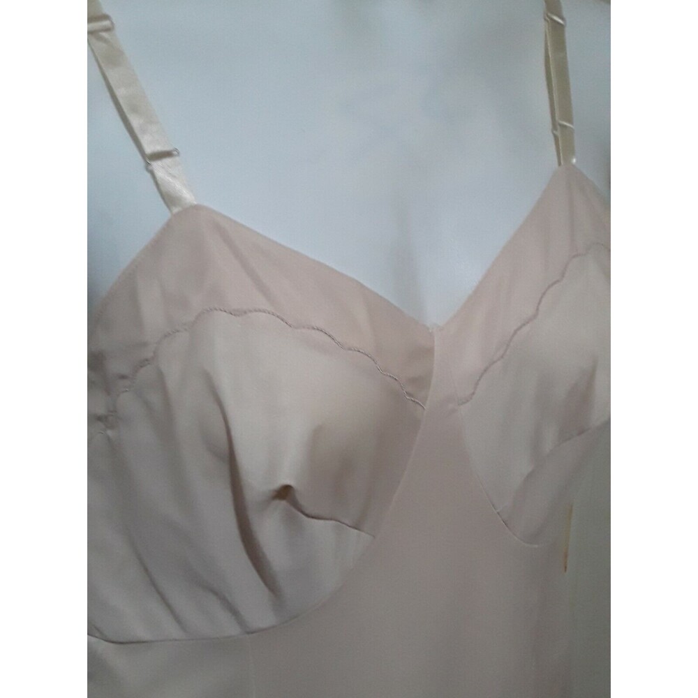 VINTAGE SLIP SEARS THE DOESNT SLIP NUDE FULL 38 NYLON, 1960'S